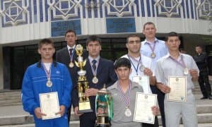 Ўзбек муайтайининг "Олтин авлод"и!