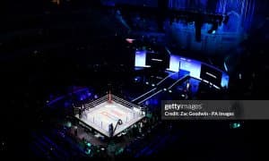 Яна бир ҳамюртимиз проф боксда навбатдаги жангини ўтказади