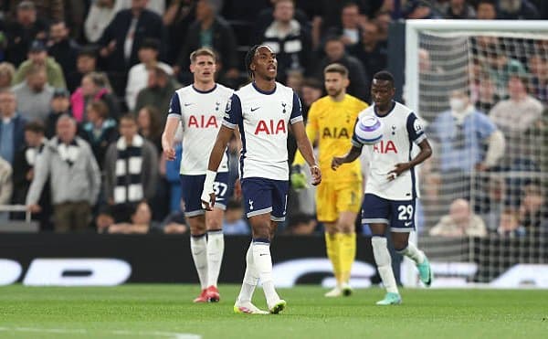 "Тоттенхэм" сўнгги 20 йилдаги энг кўп мағлубиятларини қайд этмоқда