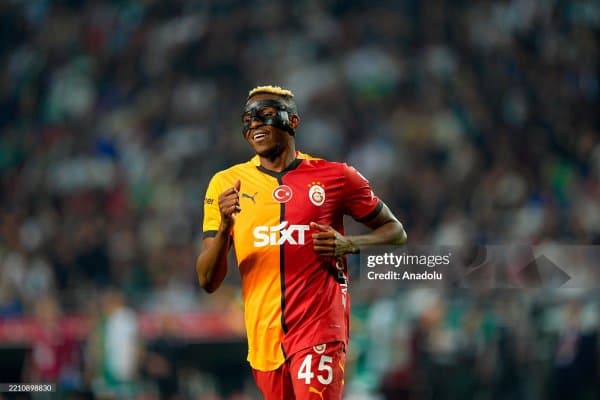 МЮ тўпурар ҳужумчи билан келишувга эришди