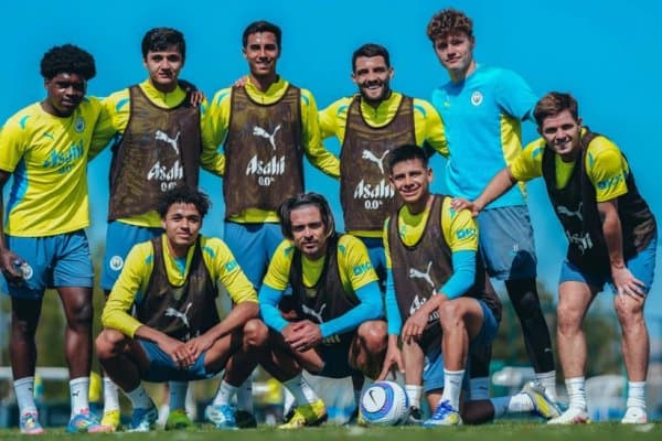 Мени ўз жамоангизга олиб кетинг!