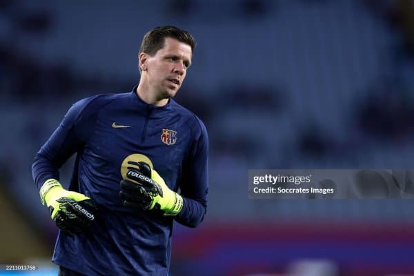 Шенсни нега чекишини яширмаслигини тушунтирди 