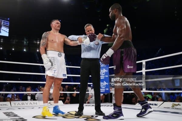 Александр Усик ва Даниэль Дюбуа ўртасидаги реваншнинг санаси маълум қилинди