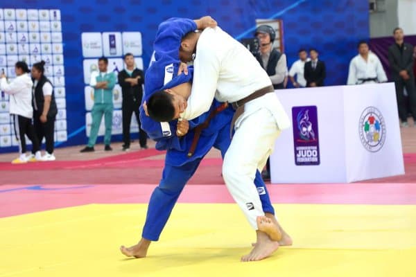 Универсиада спорт мусобақаларидан ўрин олган дзюдо спорт турининг республика финал босқичи Термиз шаҳрида бўлиб ўтди