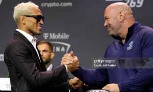 Дана Уайт Чарльз Оливейрани ажойиб мукофот билан тақдирлади