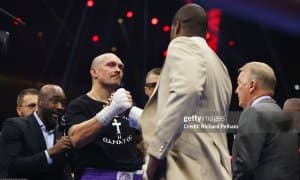 Александр Усик: "Даниэль, IBF камаримга ғамхўрлик қилганингиз учун раҳмат, энди уни қайтариб олмоқчиман" 