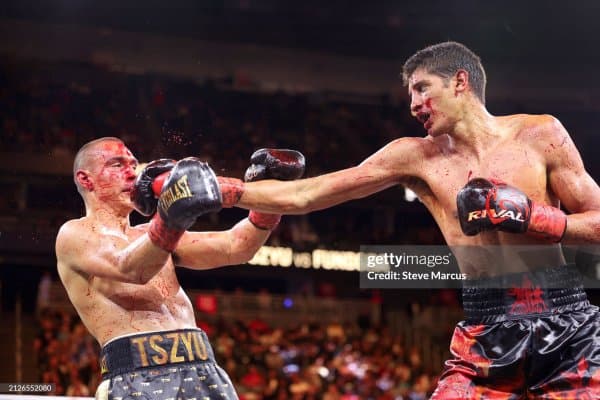 Бунга нима дейсиз? Себастьян Фундора реванш жангини ўтказиш учун камаридан воз кечди