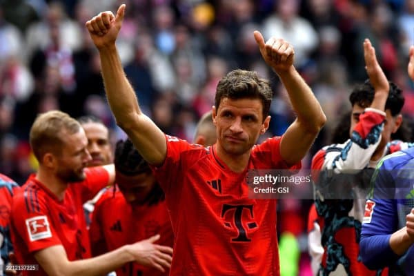 Томас Мюллерни беш клуб ўз сафида кўришни истамоқда