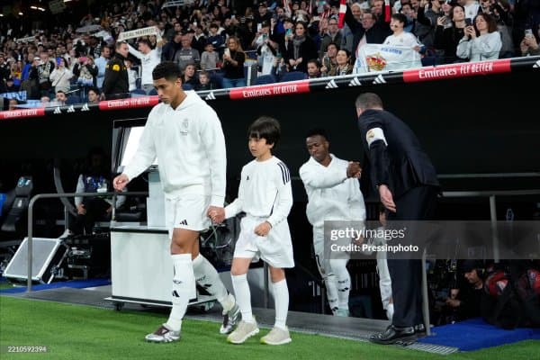 "Реал"нинг муҳим футболчиси навбатдаги баҳсни ўтказиб юбориши мумкин