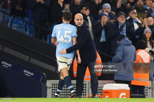 Гвардиола А Сериядан ҳимоячи олиб келади