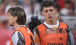 "Реал"дан кетмоқчи бўлган юлдуз қарорини ўзгартирди