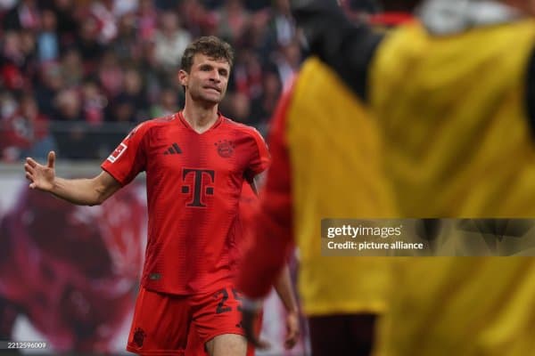 Бундеслига. "Бавария" камбэк амалга оширди, аммо сўнгги сонияларда ғалабани қўлдан чиқарди 