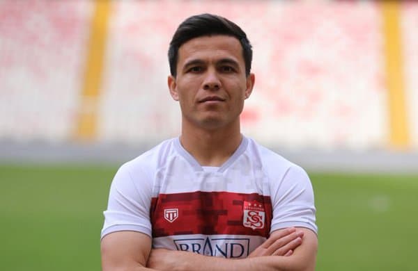 Туркия Суперлигаси. "Галатасарай" "Сивасспор"ни йирик ҳисобда таслим этди 