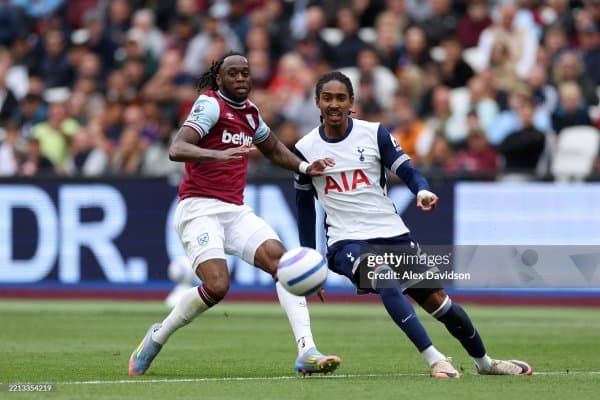 АПЛ. "Тоттенхэм" ва "Ньюкасл" бу турда бир хил ҳисобда дуранг ўйнади 