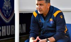 Суперлиганинг яна бир жамоаси ўз мураббийини лавозимидан озод этди 