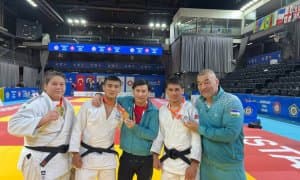 Ўзбек полвонлари Европадан тўртта медаль олиб келди