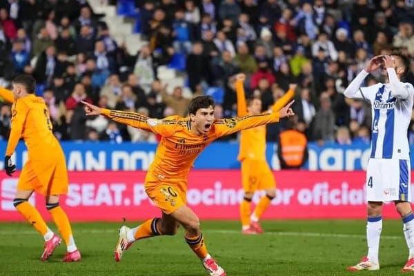 “Реал”нинг кўп гол урадиган ҳужумчиси кетадиган бўлди