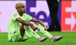 Ямал Англияда тўп тепмоқчи