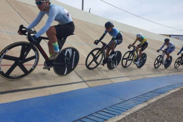 Наши велогонщики на пьедестале почете на "Silk Way Namangan"