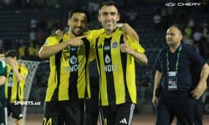 "Йўлбарслар" "бургутлар"ни таслим этган учрашувдан фотогалерея