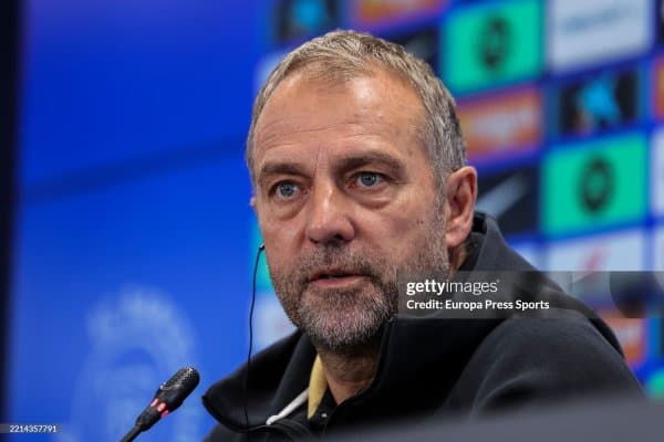 Флик "Реал"га қарши беллашувдан аввал жамоа ва футболчиларнинг ҳолати билан биргаликда бўлажак ўйин ҳақида гапирди