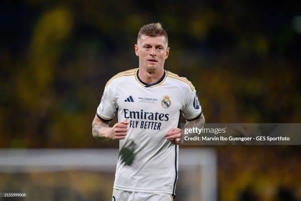 Кроос "Реал" либосида майдонга қайтади