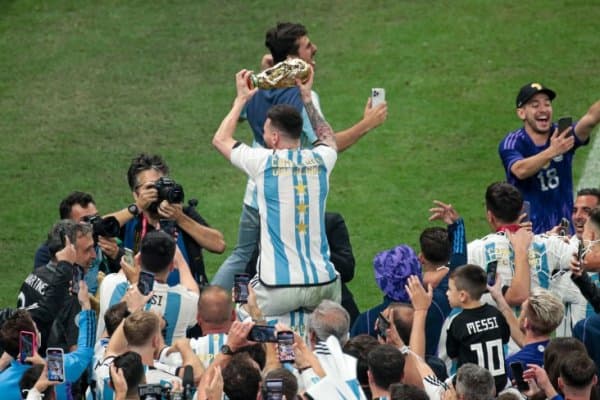 Месси ўзига энг катта таъсир ўтказган футболчи номини айтди