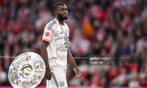 "Бавария" ҳимоячисини сақлаб қолмоқчи 