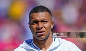 Мбаппе "Олтин бутса" учун курашда учликка кирди