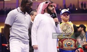 Теренс Кроуфорд ва Сауль Альварес ўртасидаги жанг бошқа санага кўчирилди