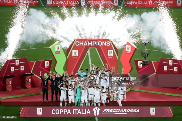 Ярим аср кутилган чемпионлик!