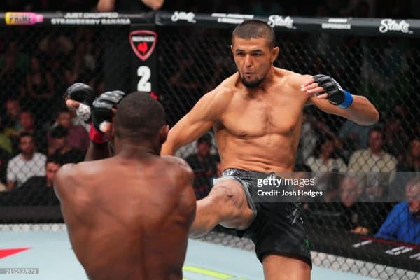 Нурсултон Рўзибоев билан курашган ММА устаси Ислом Махачев билан жанг қилмоқчи!