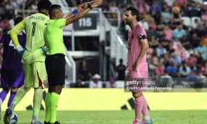 Месси: "Бу баҳона эмас, ҳакамлар кўп хато қилишмоқда"