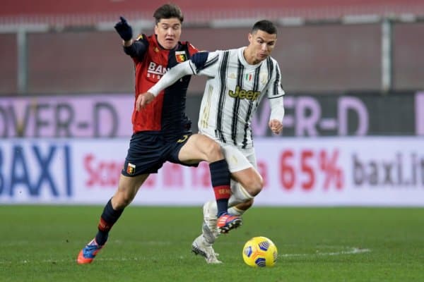 Роналду Шомуродов жамоасидагилар билан ҳеч қачон футболка алмаштирмайди!