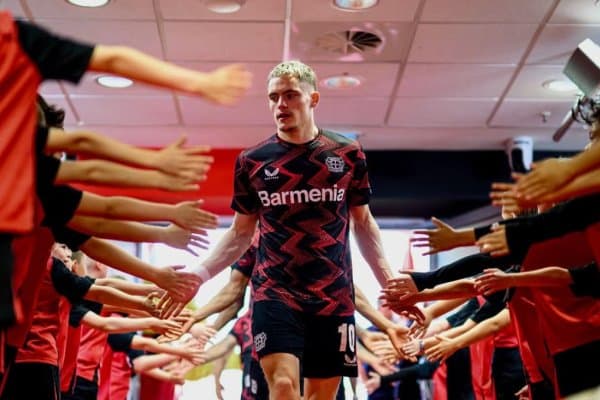 Жаҳон футболининг энг ёрқин таланти ўзига жамоа танлади