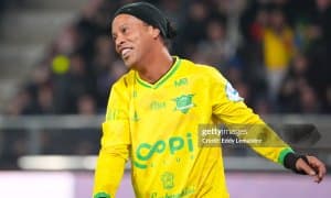 Роналдиньо Чемпионлар лигасини ким қўлга киритишини айтди