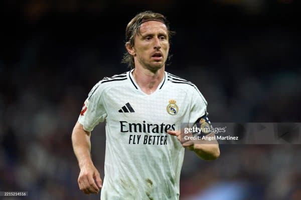 Модрич "Реал"ни тарк этиш арафасида. Клуб унга ҳали шартнома таклиф этмади