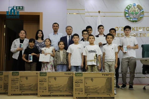 Халқаро мусобақада муносиб иштирок этган ёш шахматчлар тақдирландилар!