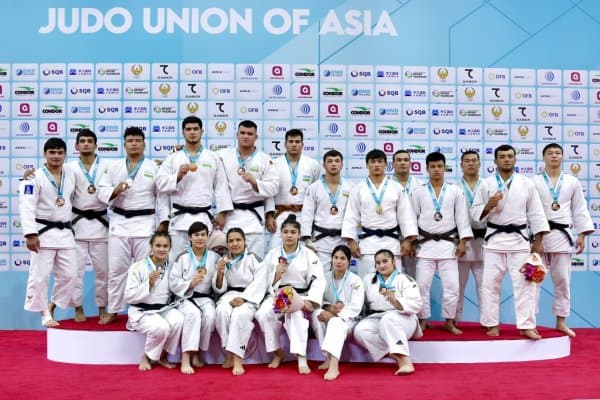 Ёшларимиз 32 та медал билан мутлақ биринчи бўлишди 