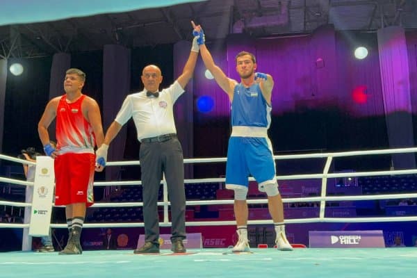 Жалолов ярим финалда!