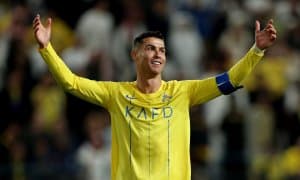 Роналду қаерда ўйнайди? Қийин танлов қиладиган пайт келди