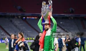 Доннарумма Луис Энрикенинг ишини баҳолади 