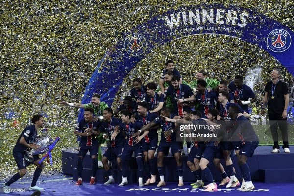 Тони Кроос ҳам ПСЖни чемпионлик билан табриклади! 