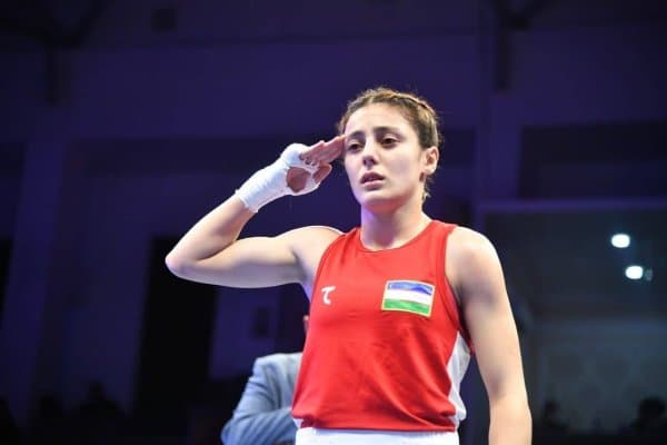 Фарзона Фозилова шиддатли кечган жангда ғалабани илиб кетди