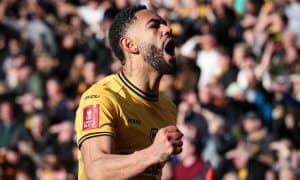 Тезкор: Манчестерликлар суперҳужумчи трансферини эълон қилди