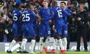 Уч суперфутболчидан бирини оламиз!