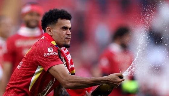 “Барса”га ўтмоқчи бўлаётган юлдуз “Ливерпуль”га босим қиляпти