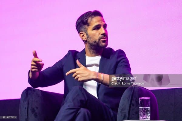 "Комо" жамоа мураббийини Италиянинг бошқа клубига қўйиб юбормоқчи эмас