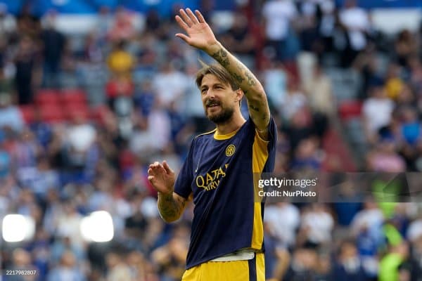 Индзаги ўзи билан "Интер" ҳимоячисини олиб кетмоқчи