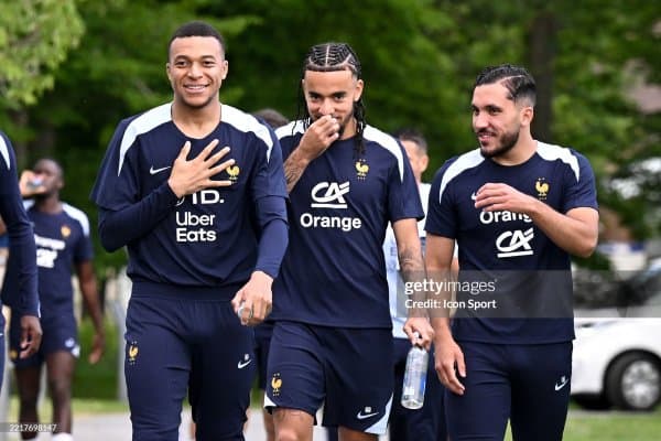 Мбаппе янги истеъдод Шеркининг ҳаракатларини юқори баҳолади